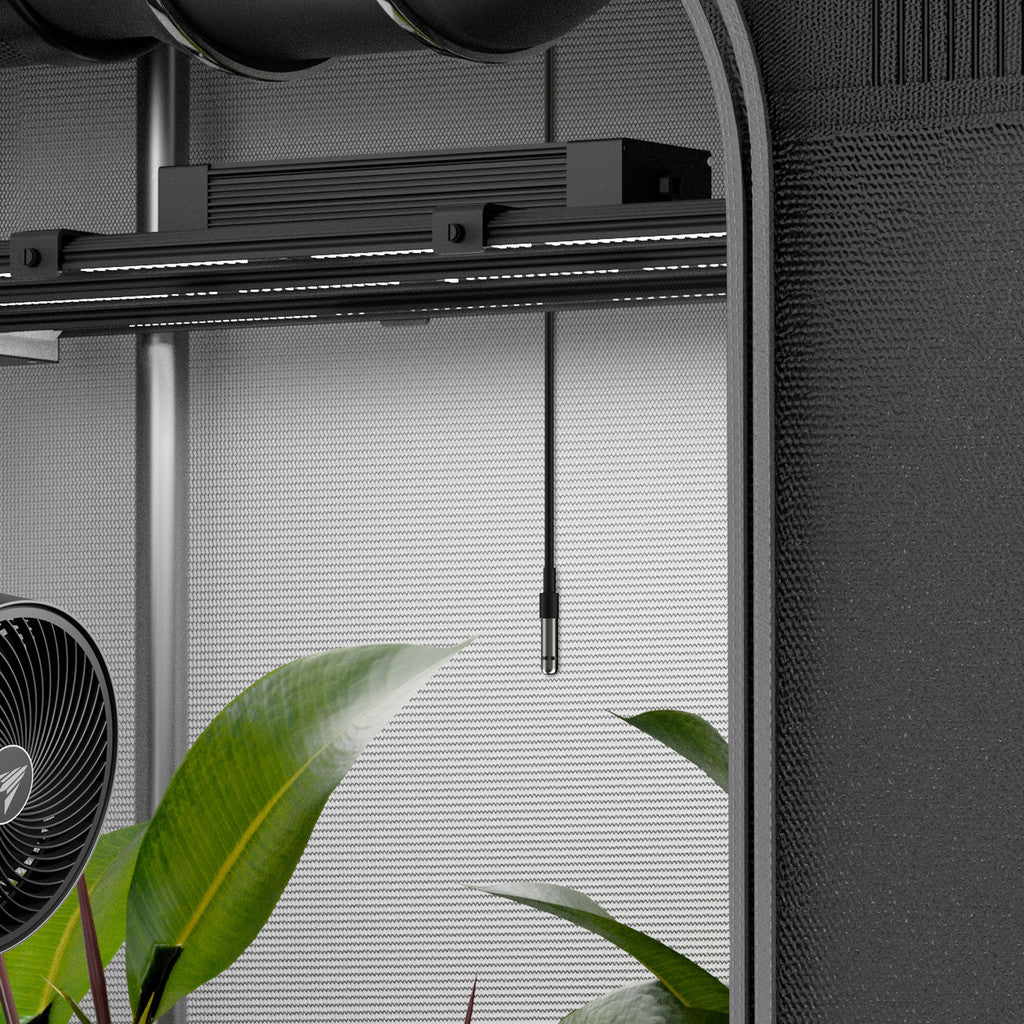 Extension cord for grow tents providing precise climate readings