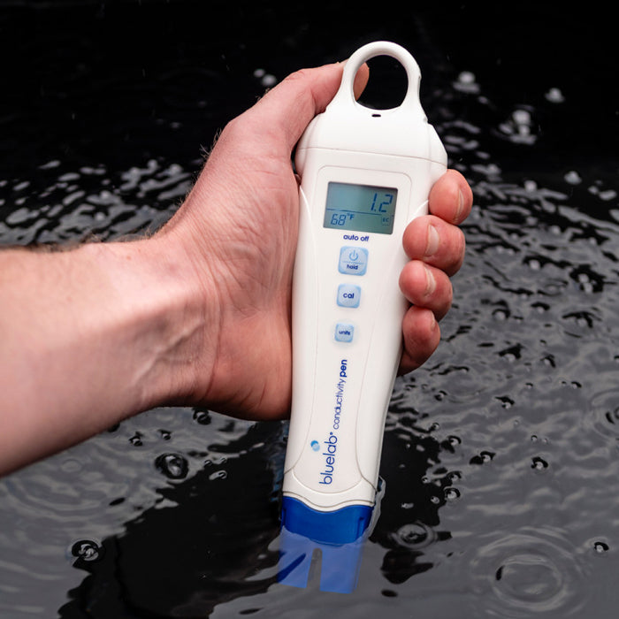 Bluelab EC Pen in Water